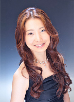 草 冬香（くさ ふゆか） 写真