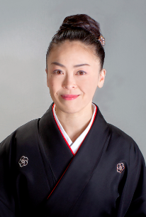 写真:神田 京子(講談師)